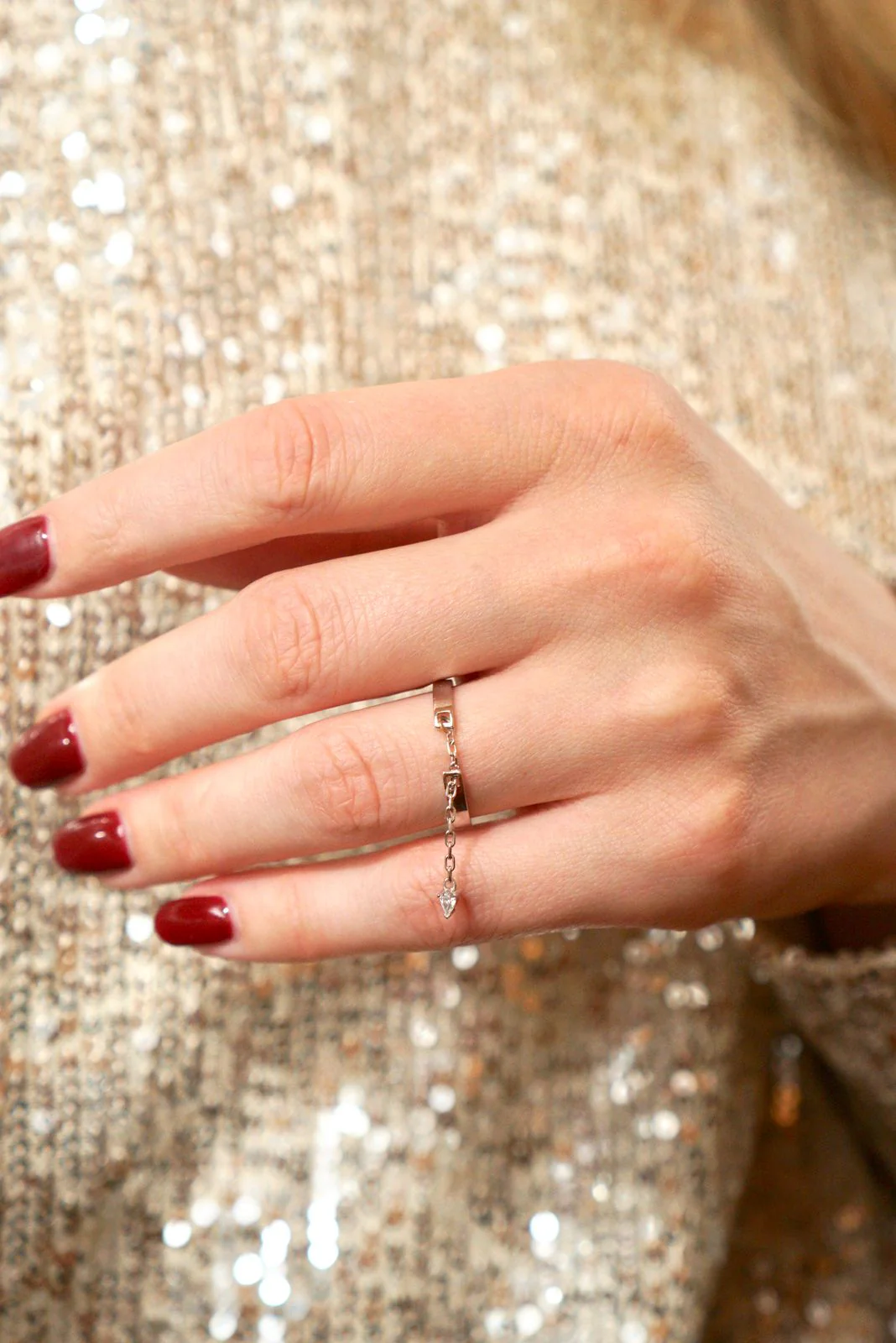 Ring in 14K/585 White Gold with Chain and Cubic Zirconia - Image 4