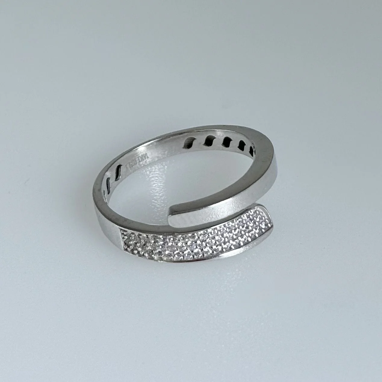 Ring in 14K/585 White Gold with Cubic Zirconia - Image 3