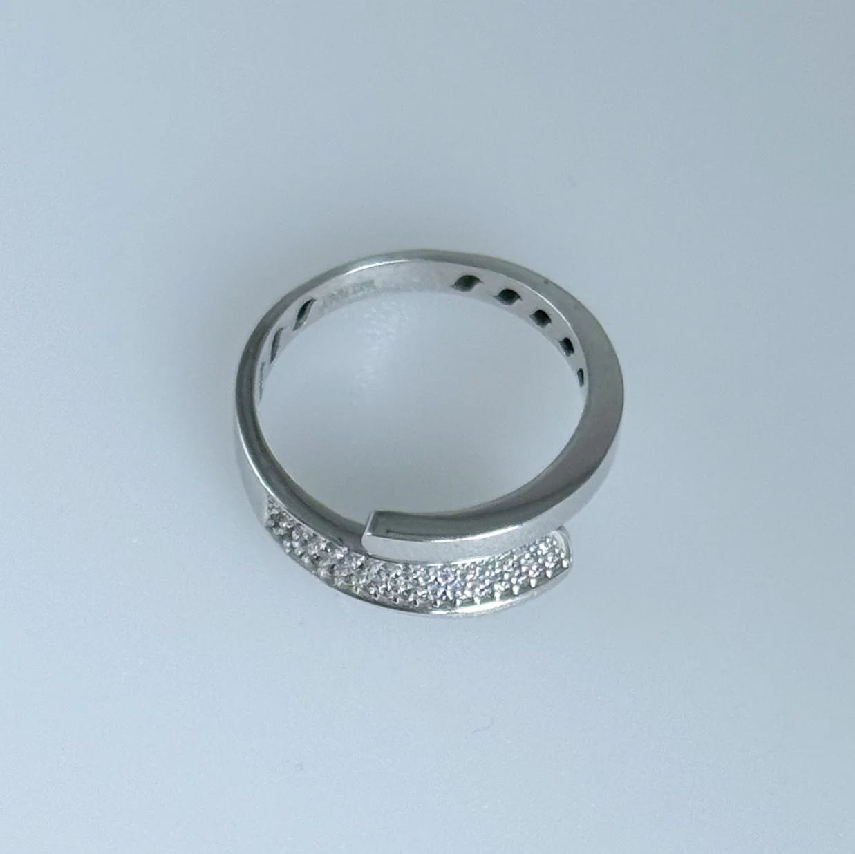 Ring in 14K/585 White Gold with Cubic Zirconia - Image 4
