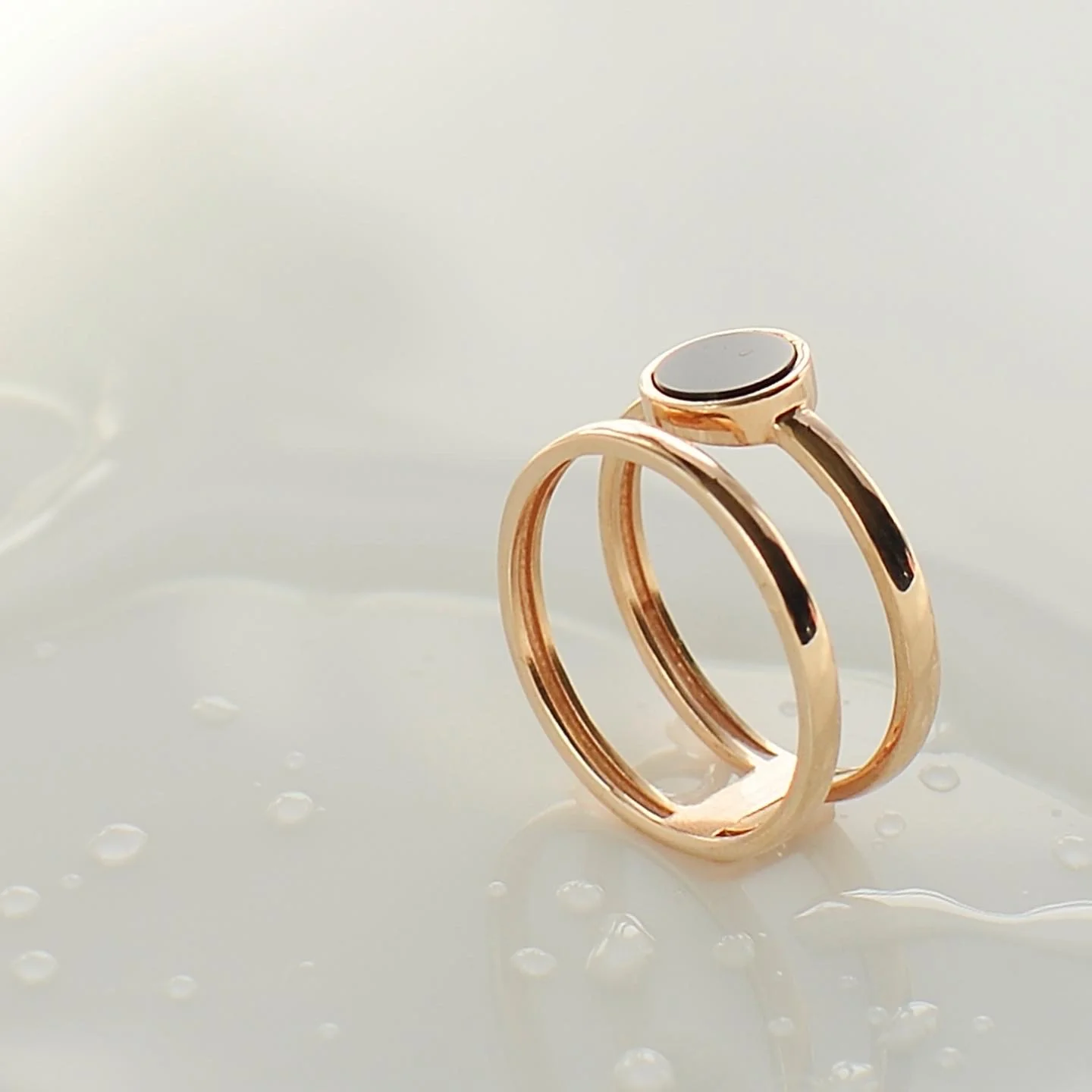 Ring in 14K/585 Rose Gold with Onyx - Image 3