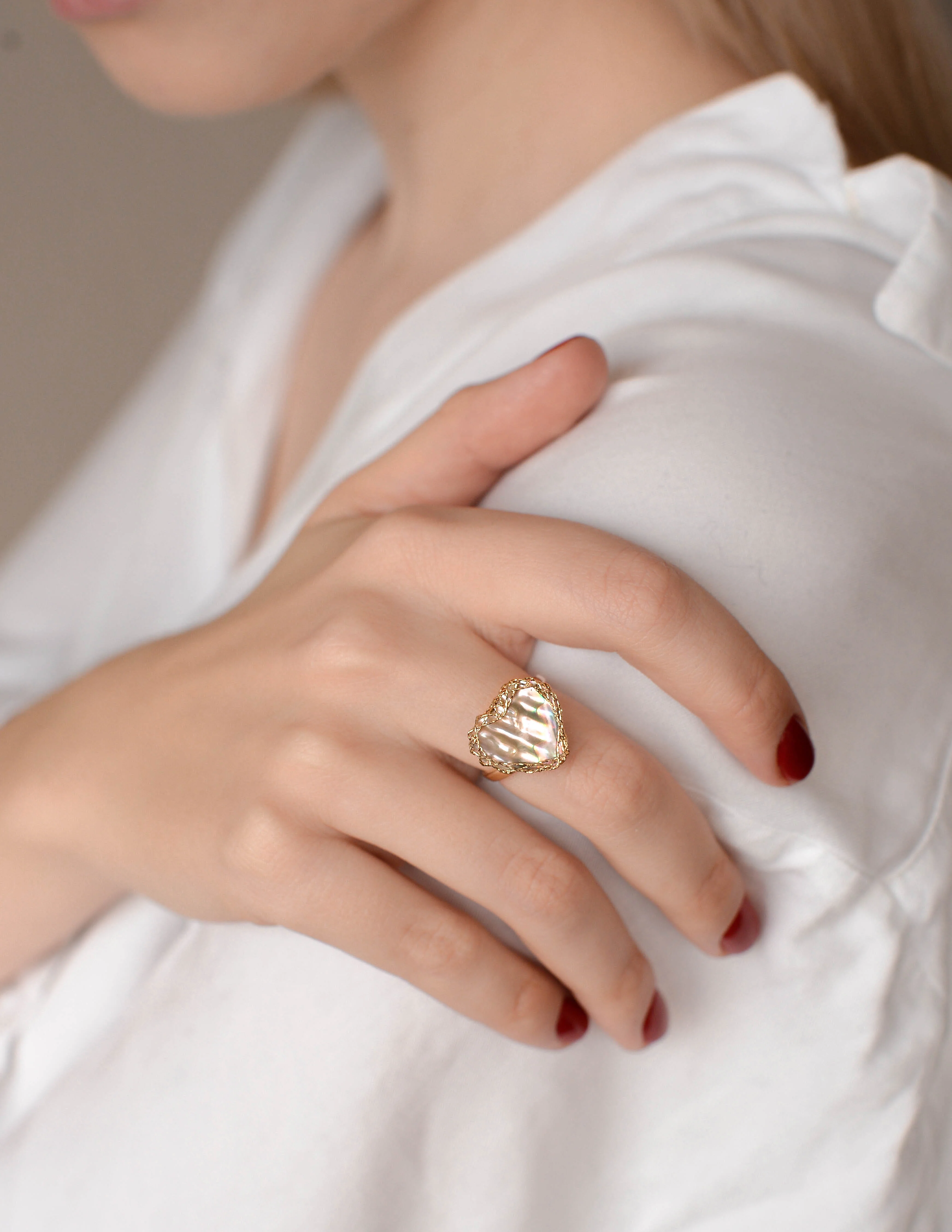 Ring in 14K/585 Yellow Gold with Mother of Pearl - Image 2