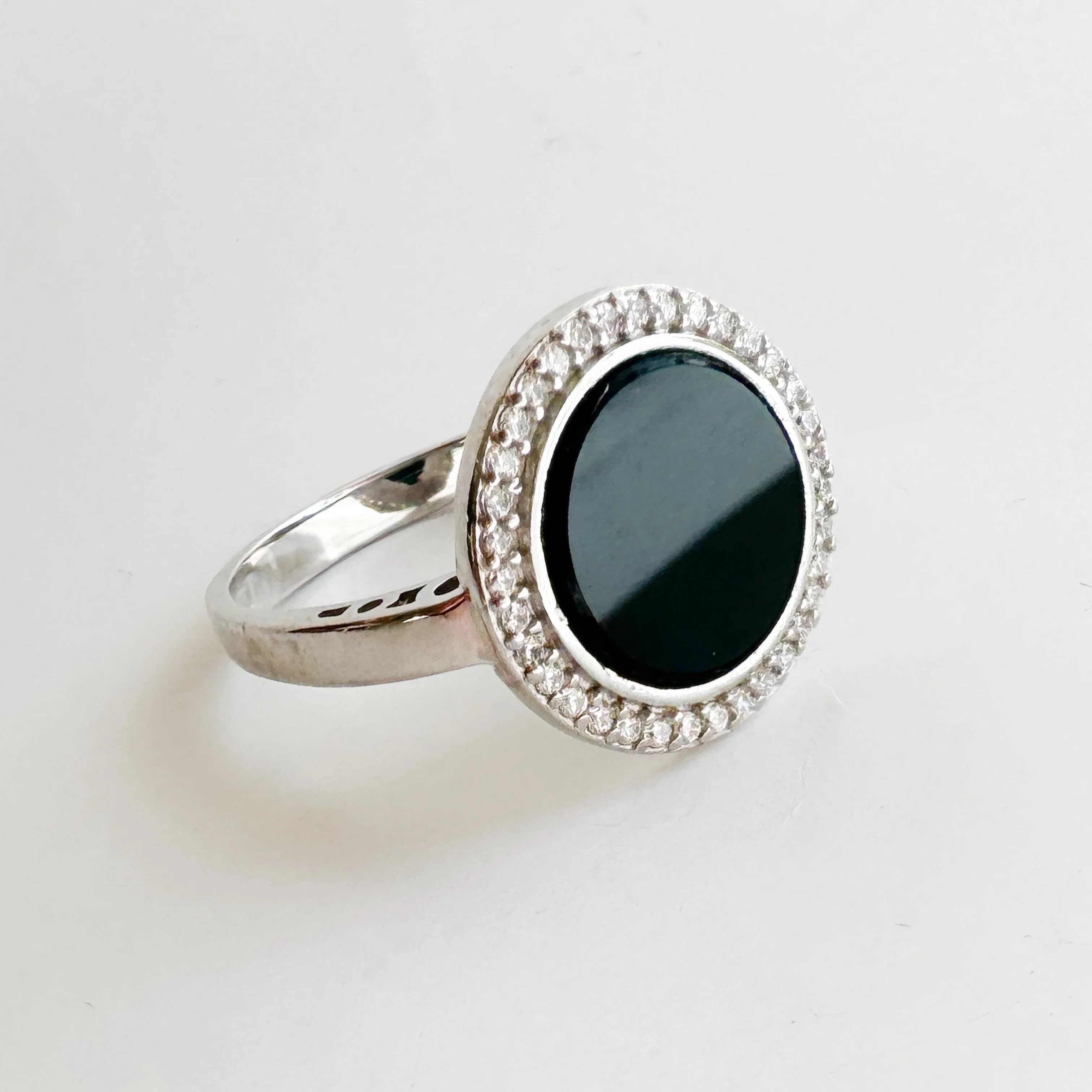 925 Sterling Silver Ring with Onyx and Cubic Zirconia