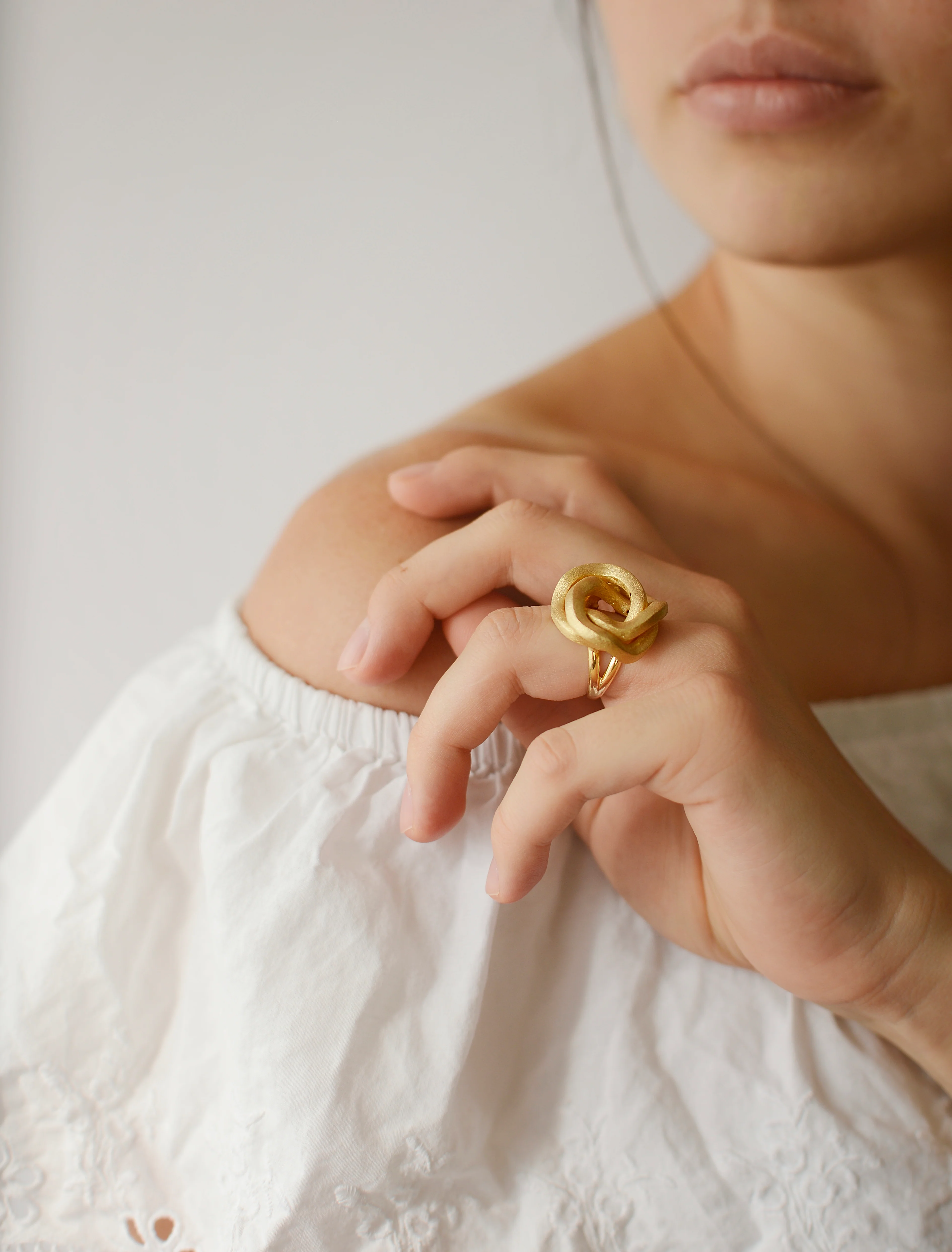 Ring in Matte 14K/585 Yellow Gold - Image 2