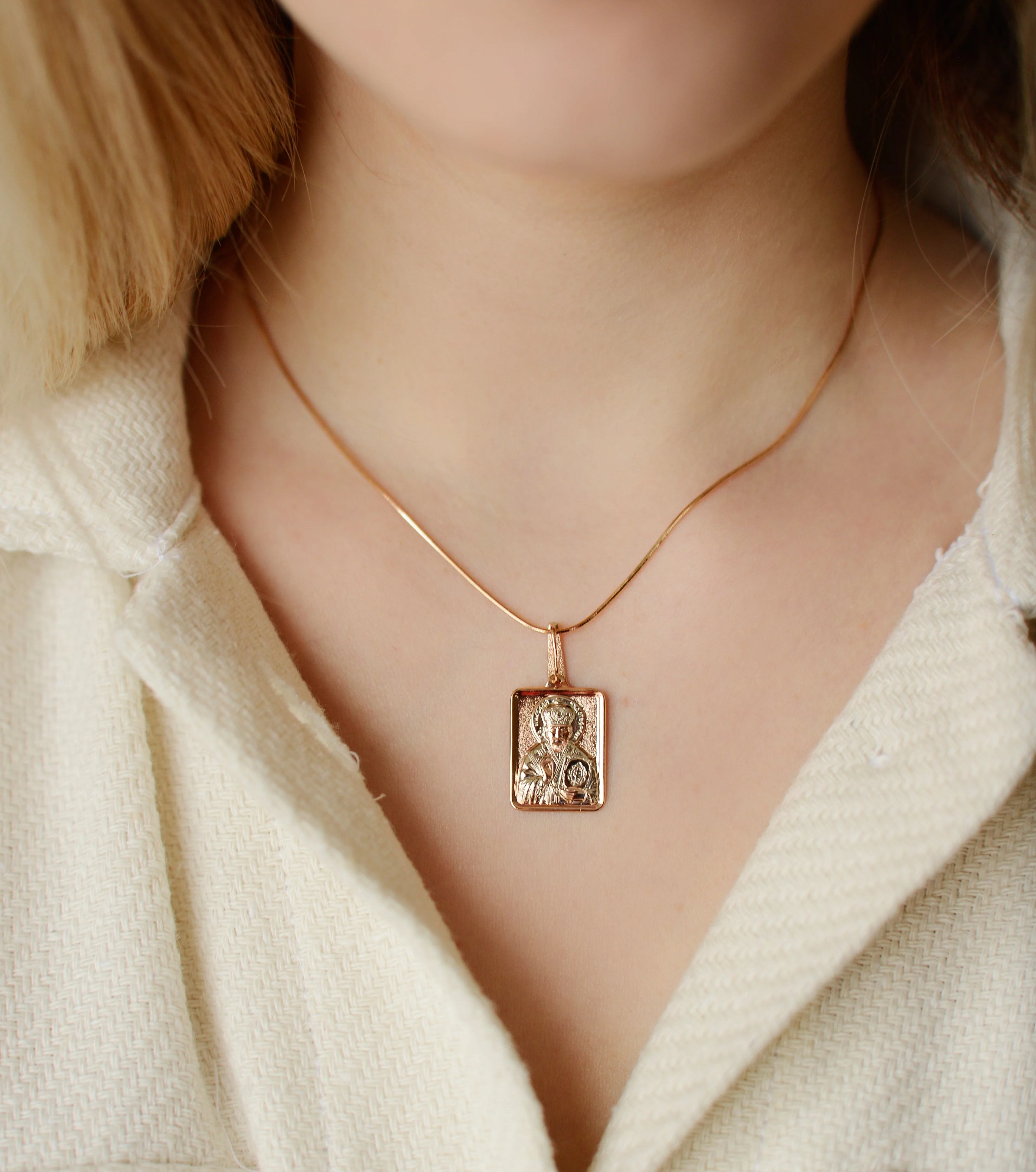 St. Nickolas Religious Pendant in 14K/585 Rose Gold - Image 4