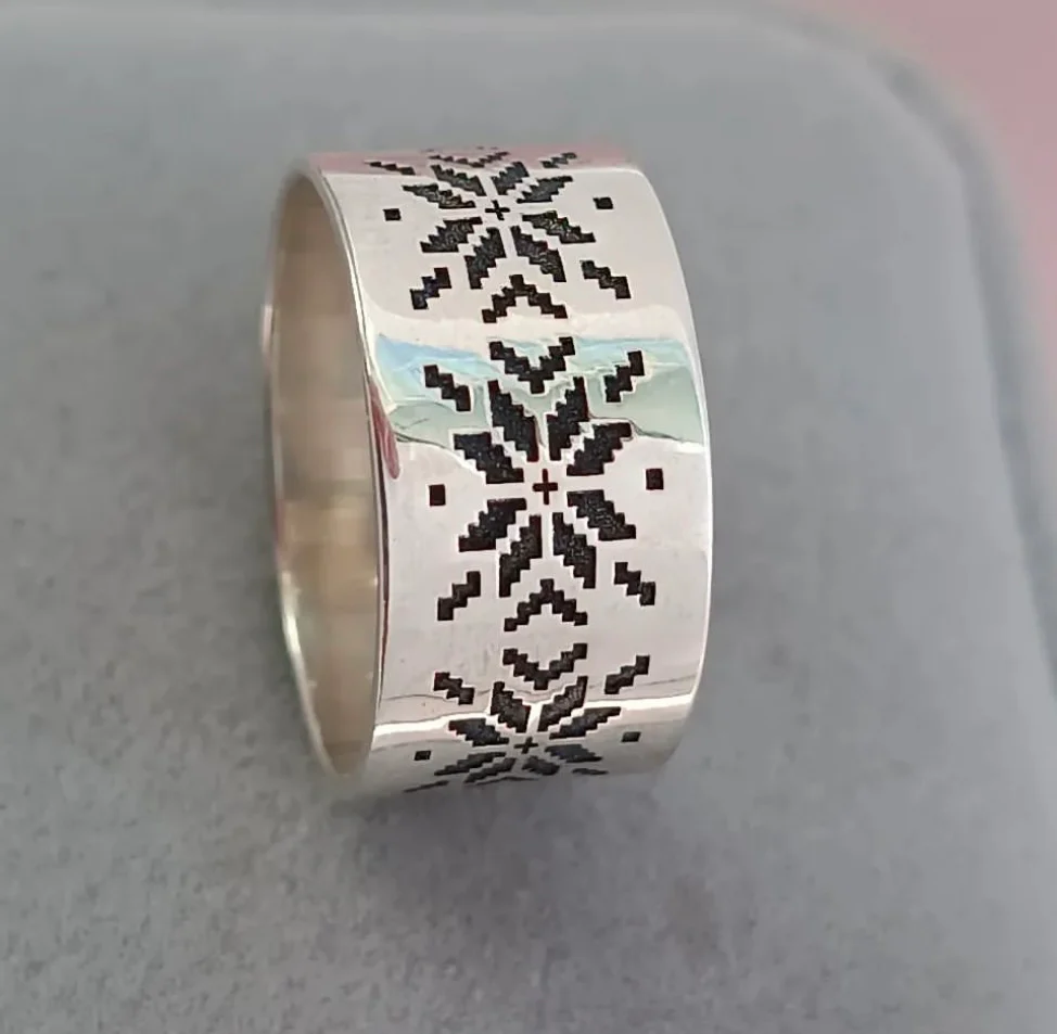 925 Sterling Silver Vyshyvanka Ring - Image 5