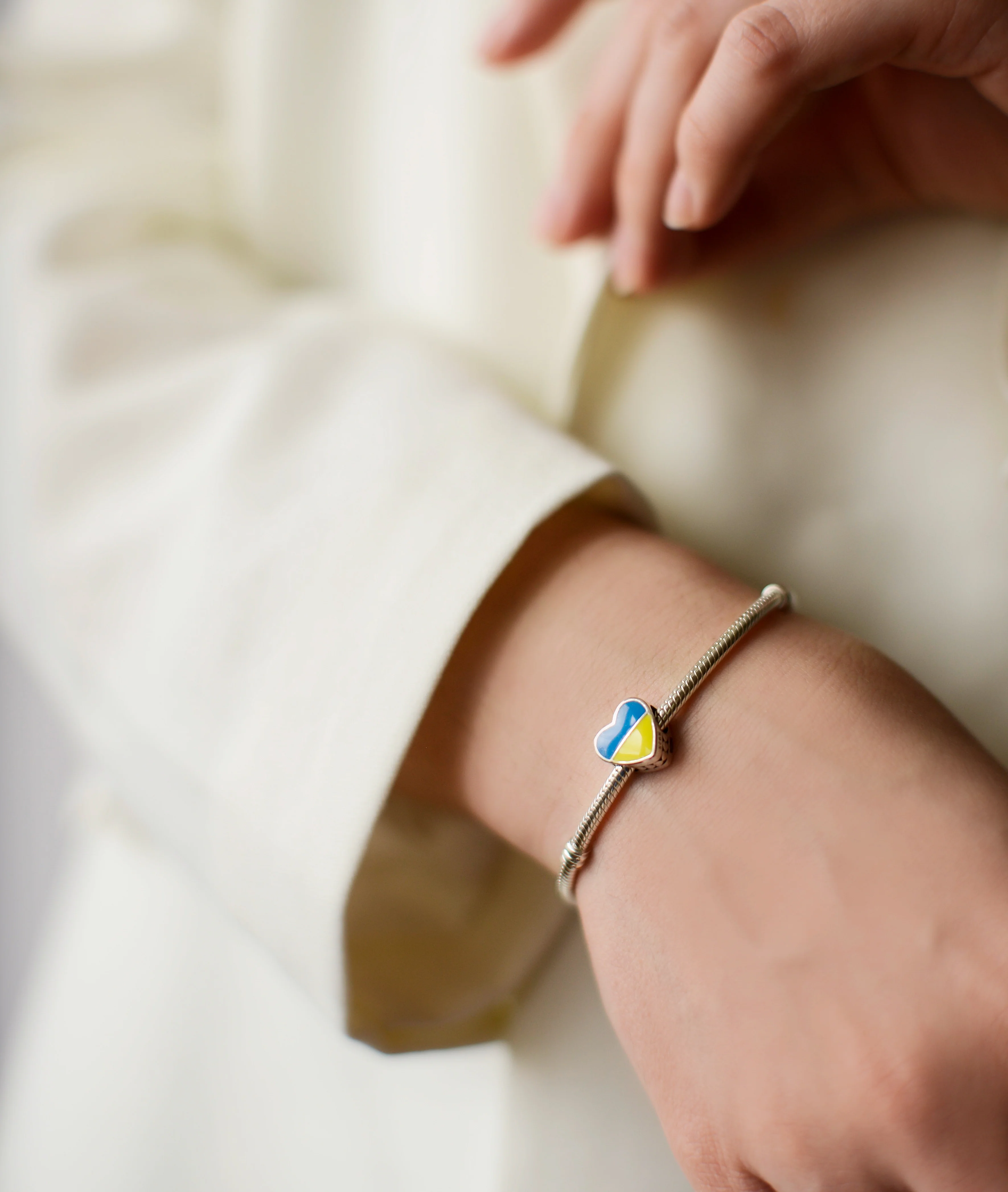 925 Sterling Silver Charm "Blue and Yellow Heart" - Image 2