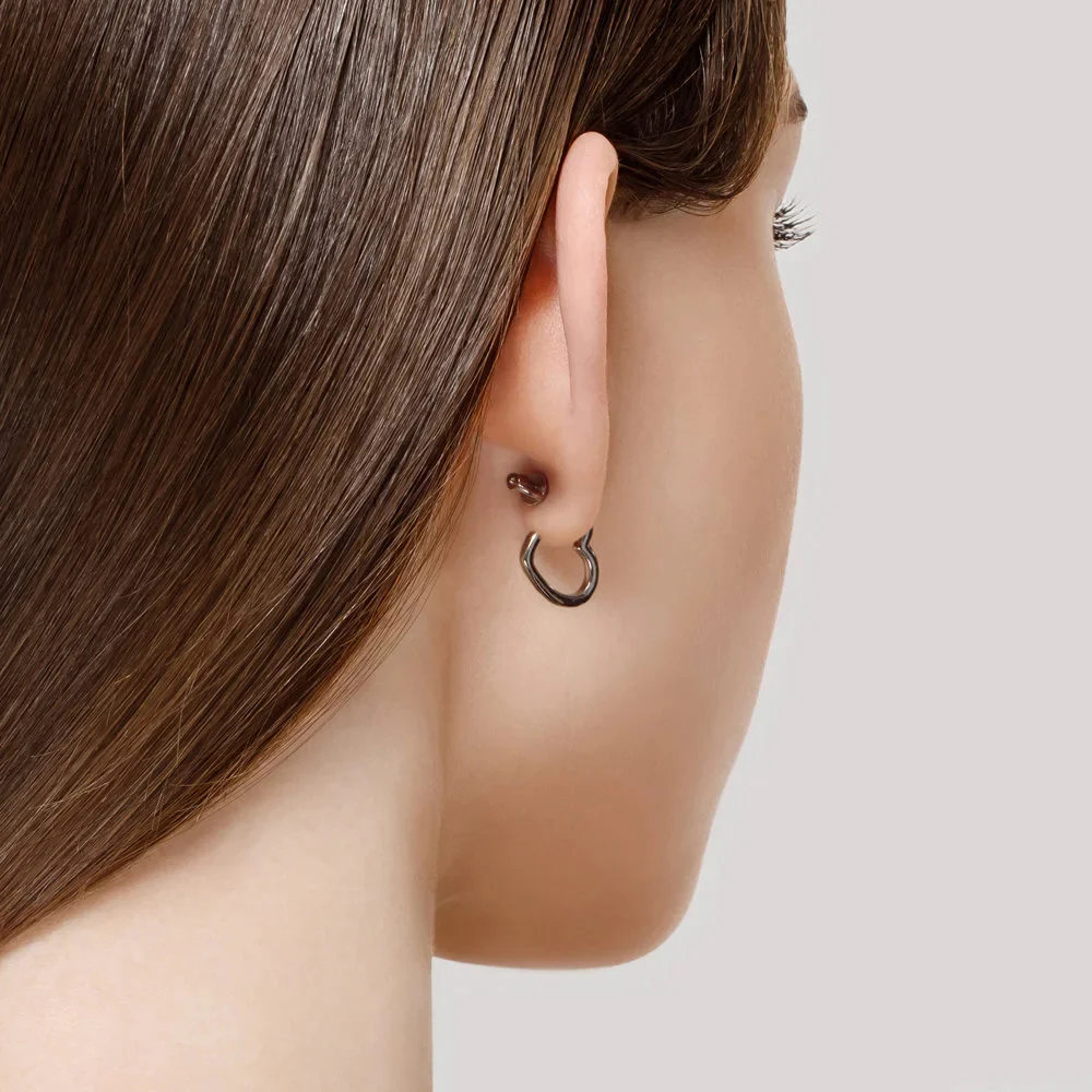 925 Sterling Silver Heart Earrings - Image 3
