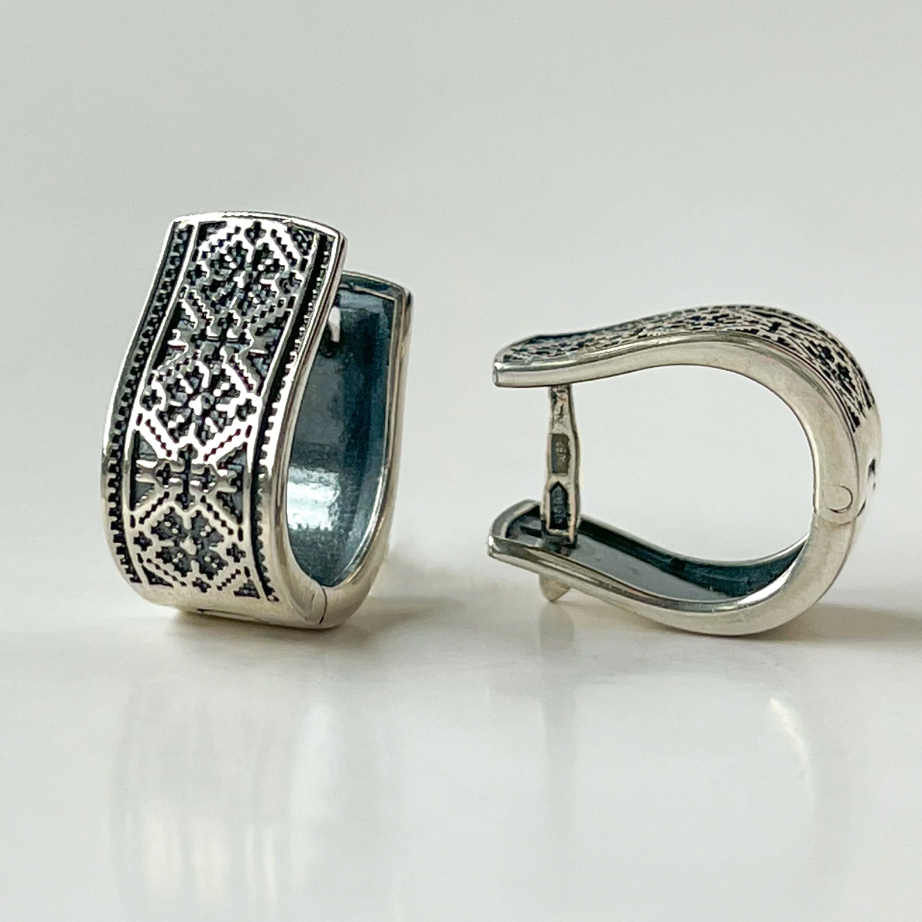 925 Sterling Silver Lever Back "Vyshyvanka" Earrings - Image 2