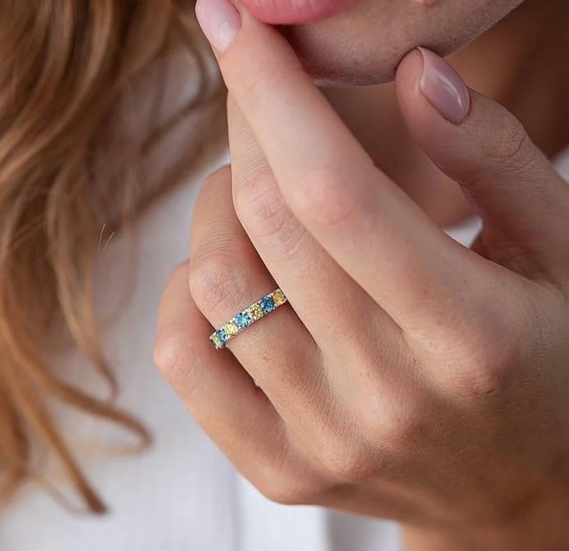 925 Sterling Silver Ring with Blue and Yellow Cubic Zirconia - Image 2