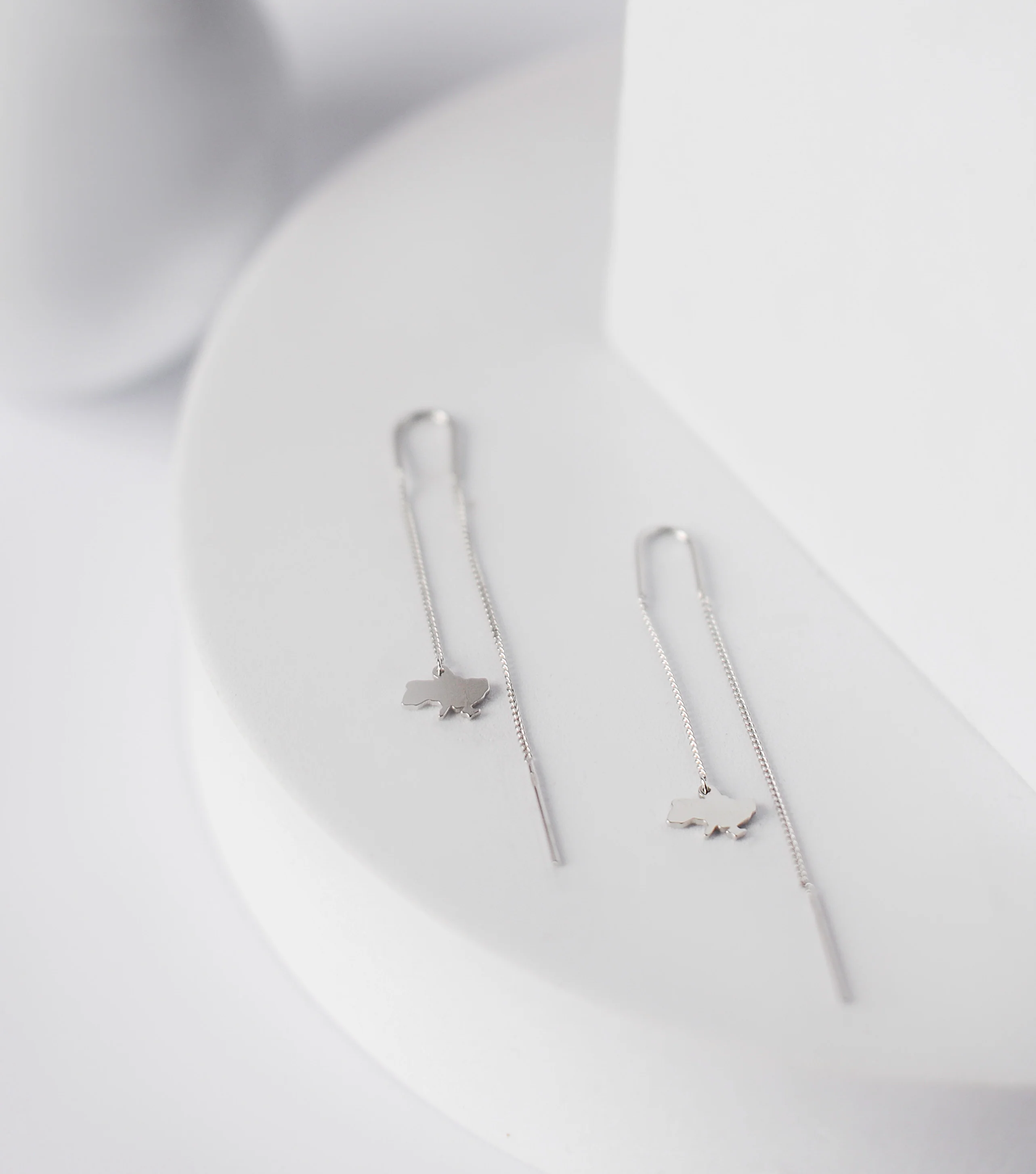 925 Sterling Silver Threads Map of Ukraine - Image 3