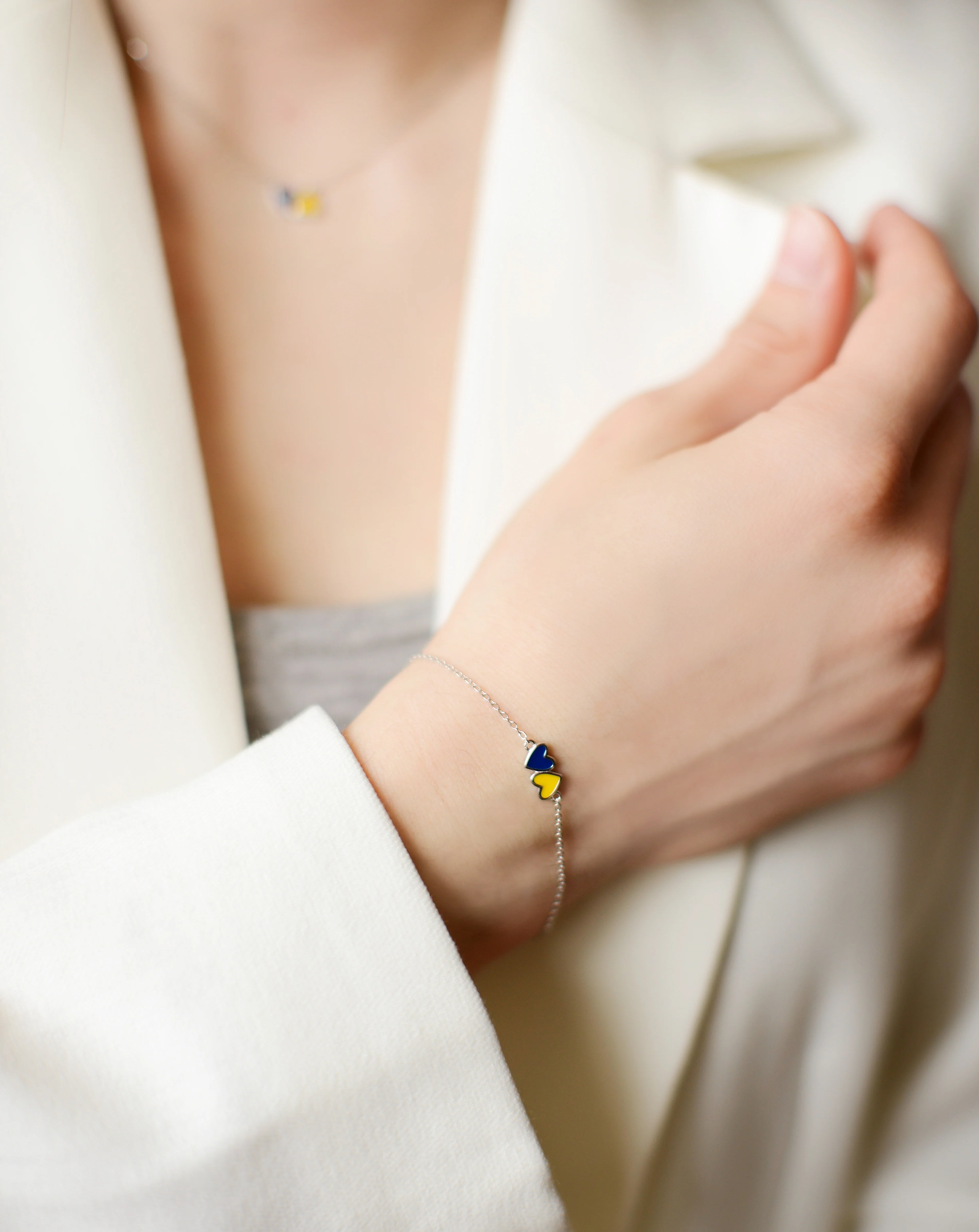 925 Sterling Silver Blue and Yellow Hearts Bracelet - Image 2