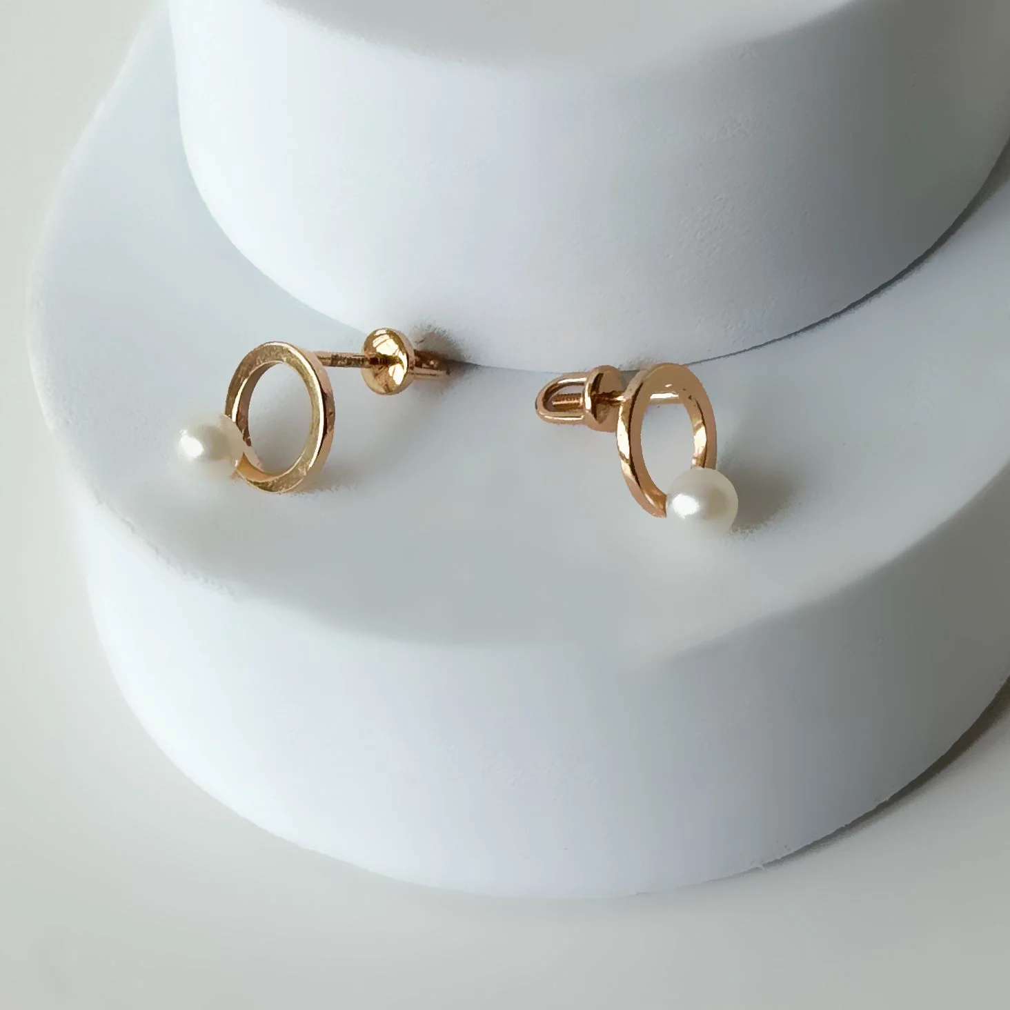 Stud Circle Earrings in 14K/585 Rose Gold with Pearls - Image 3