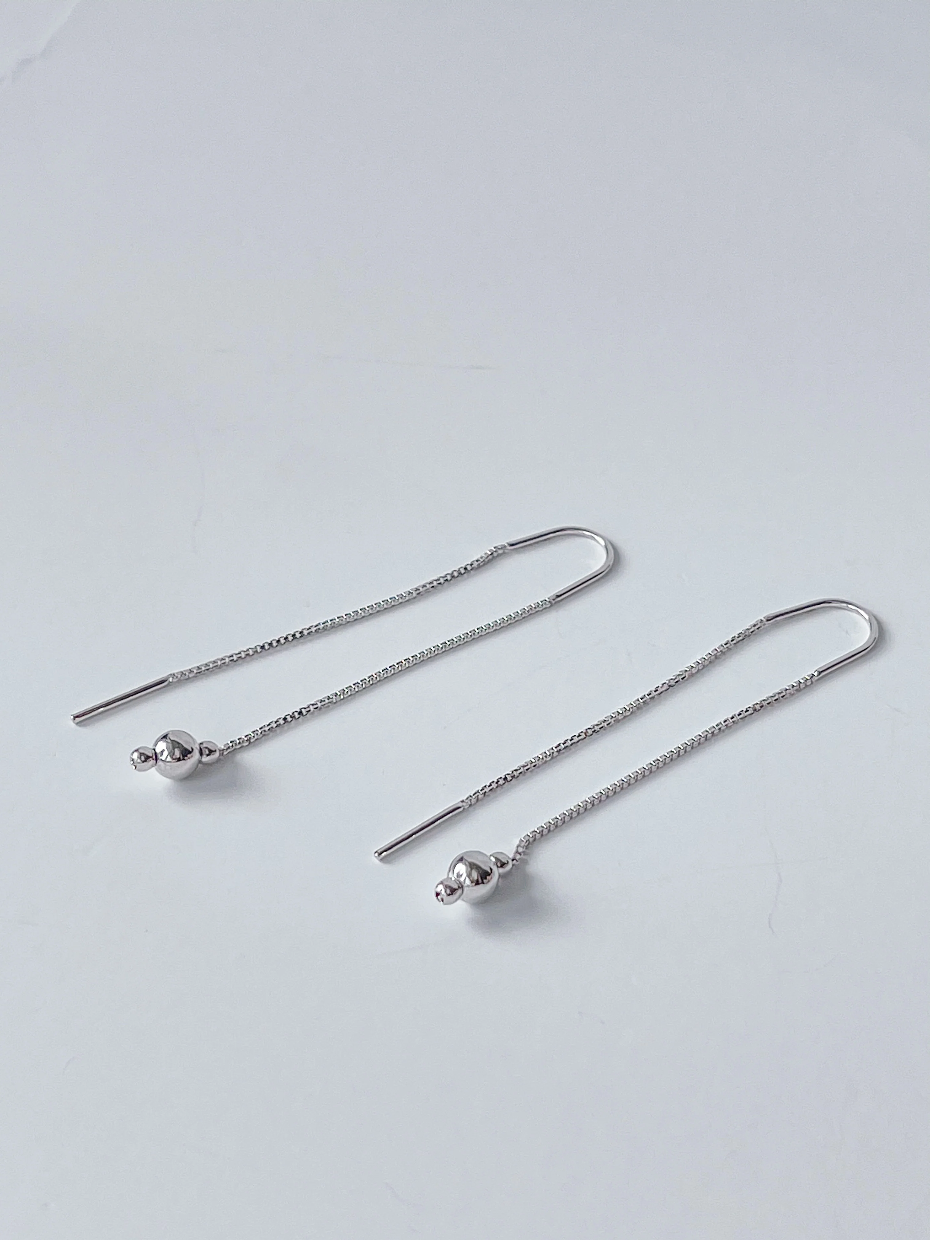 Thread Earrings in 14K/585 White Gold - Image 3