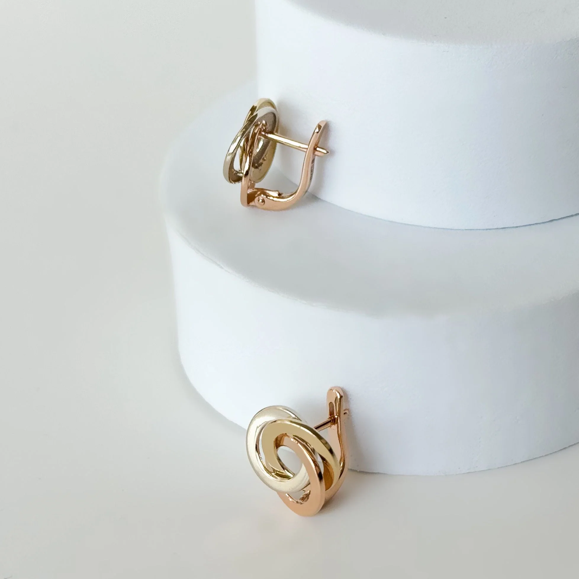 Three Tones 14K/585 Gold Lever Back Earrings - Image 5