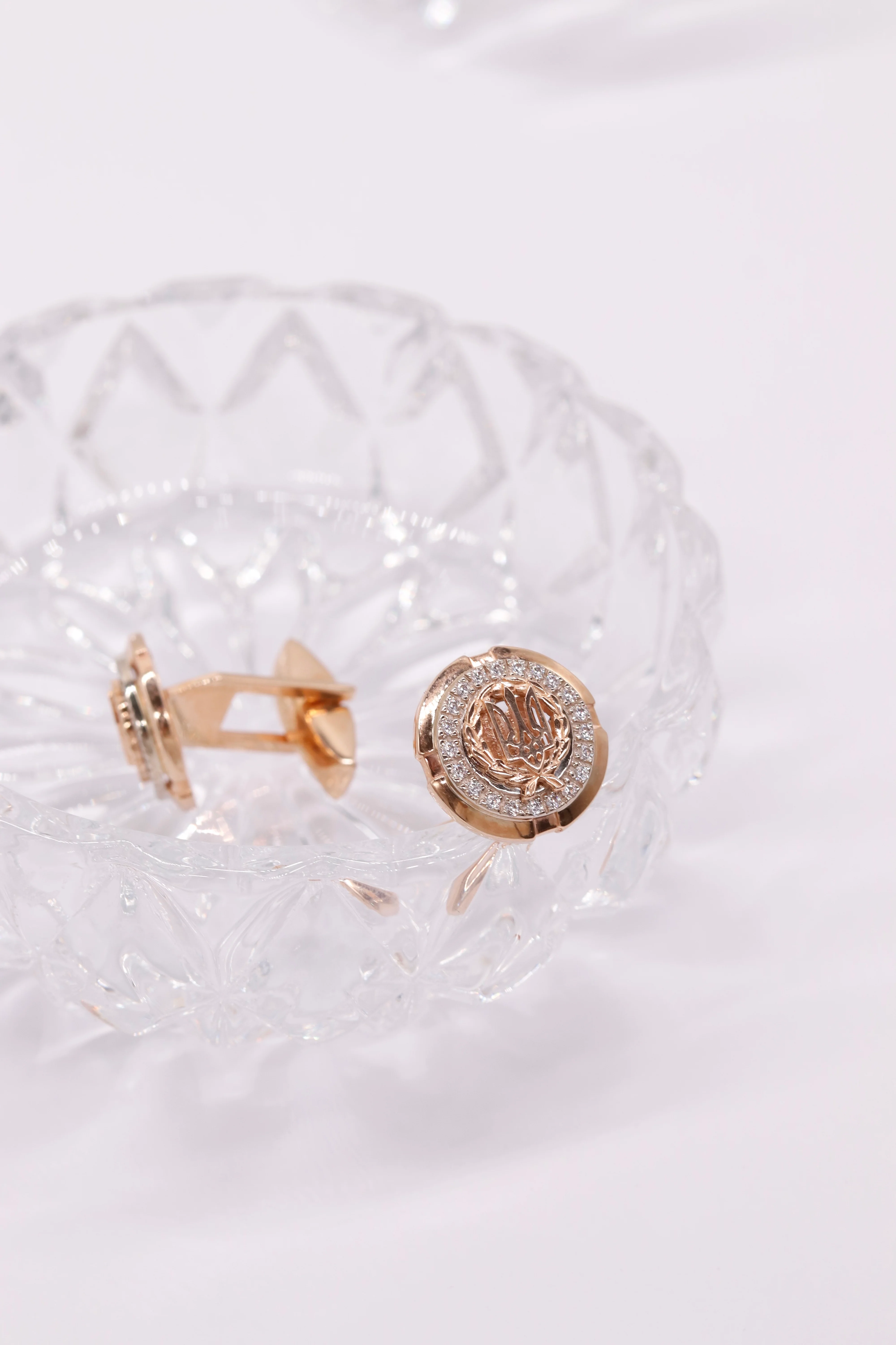 Tryzub Cufflinks in 14K/585 Rose Gold with Cubic Zirconia - Image 2