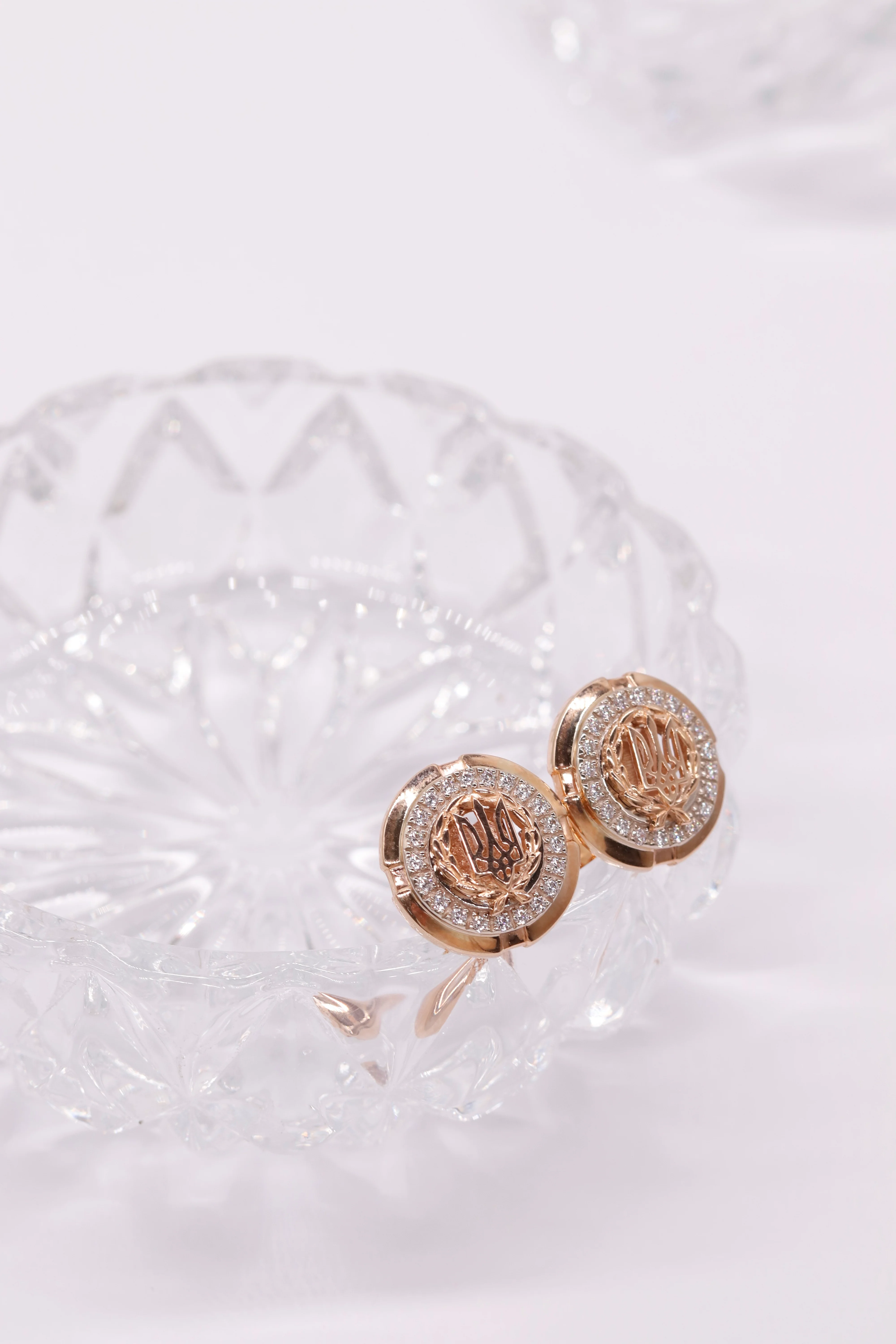 Tryzub Cufflinks in 14K/585 Rose Gold with Cubic Zirconia - Image 3