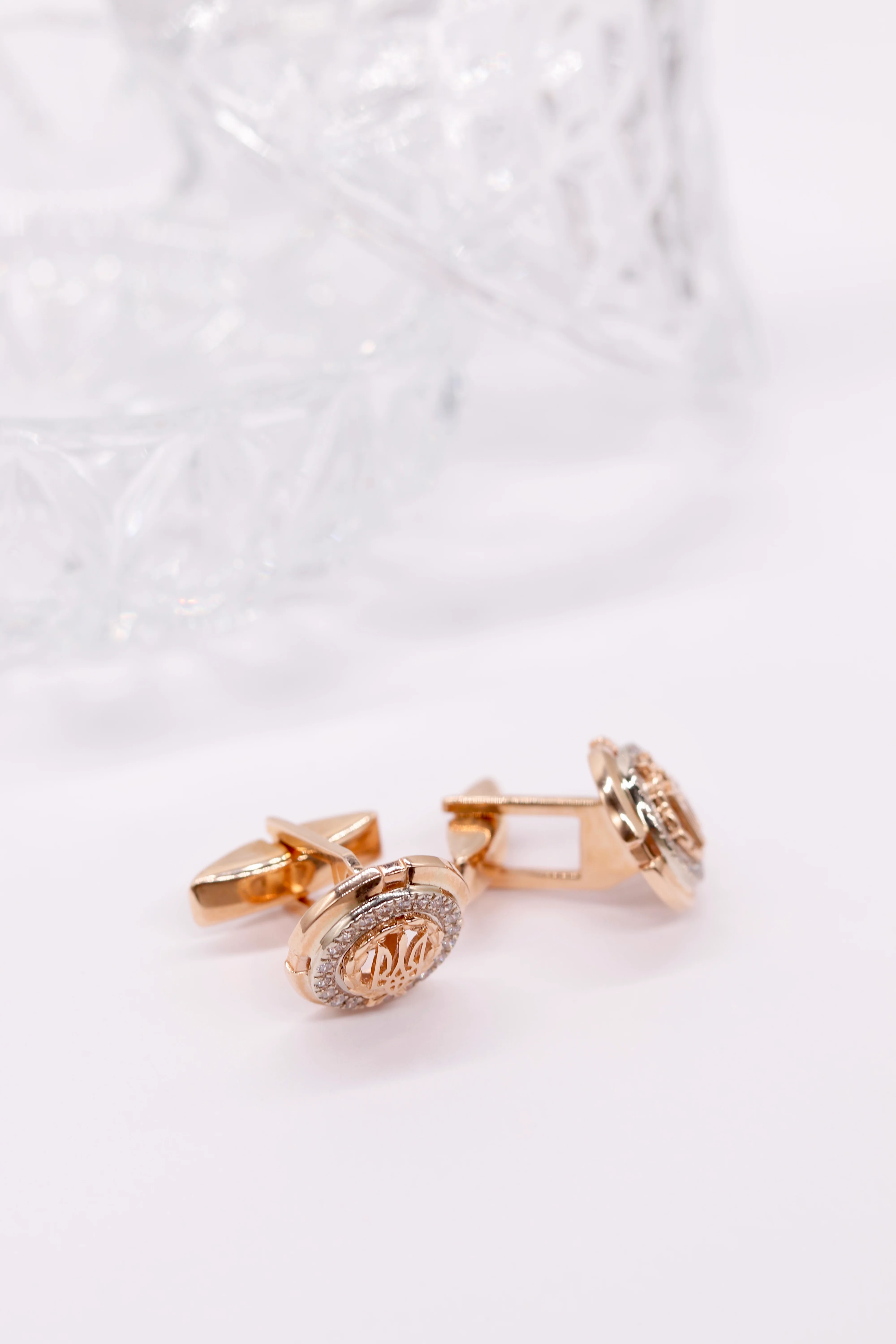 Tryzub Cufflinks in 14K/585 Rose Gold with Cubic Zirconia - Image 4