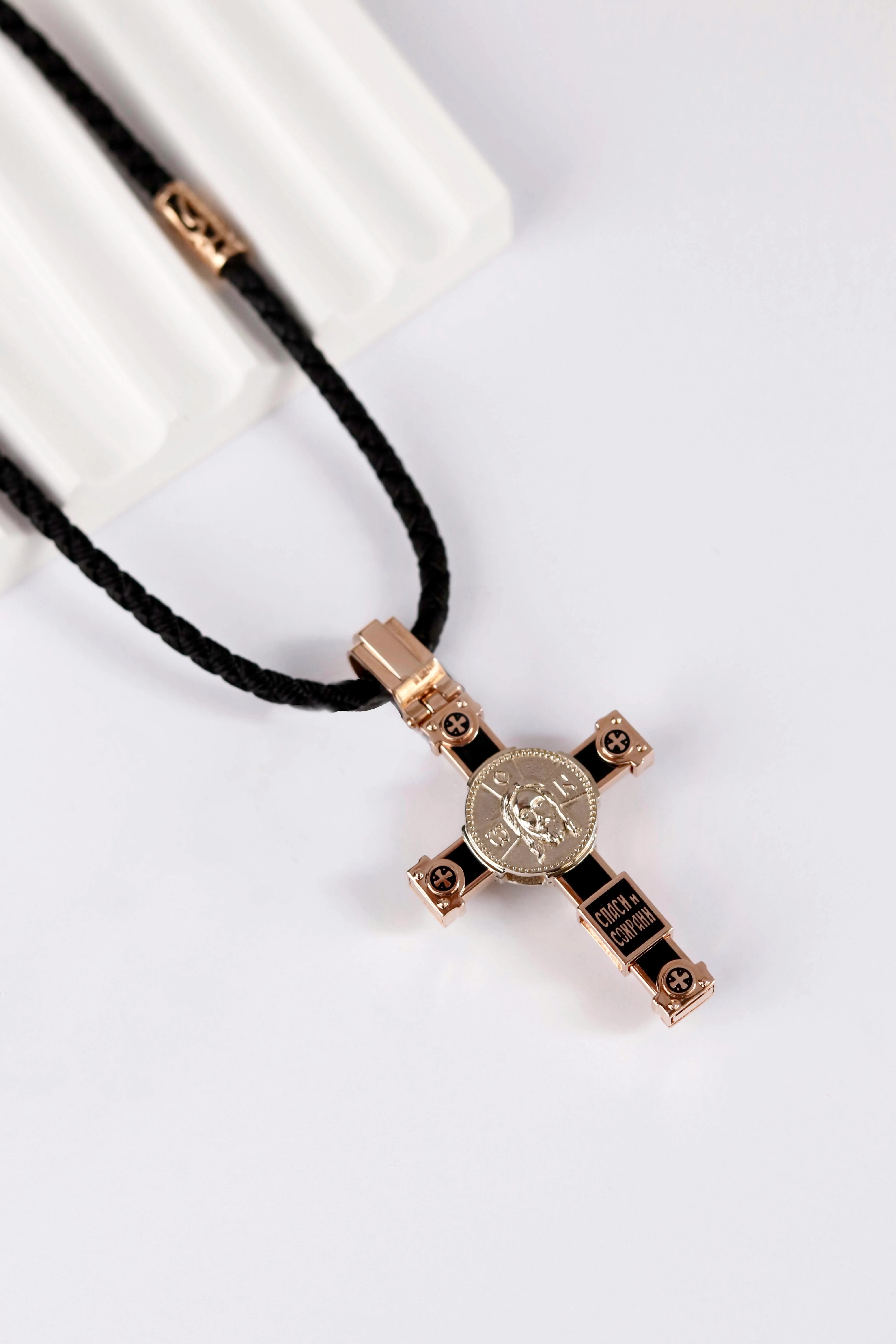 Two-Sided Cross in 14K/585 Rose and White Gold with Enamel - Image 6